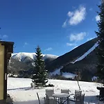 Vysluni شقة *