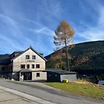 شقة Vysluni Špindlerŭv Mlýn