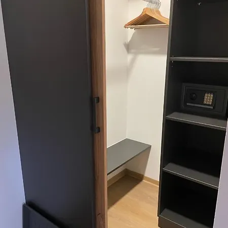 Apartament Vysluni