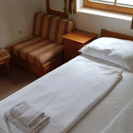 Vysluni Apartment